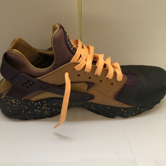 Nike Hurache Size 10.5 (Retail $150) Used - Picture 3 of 8
